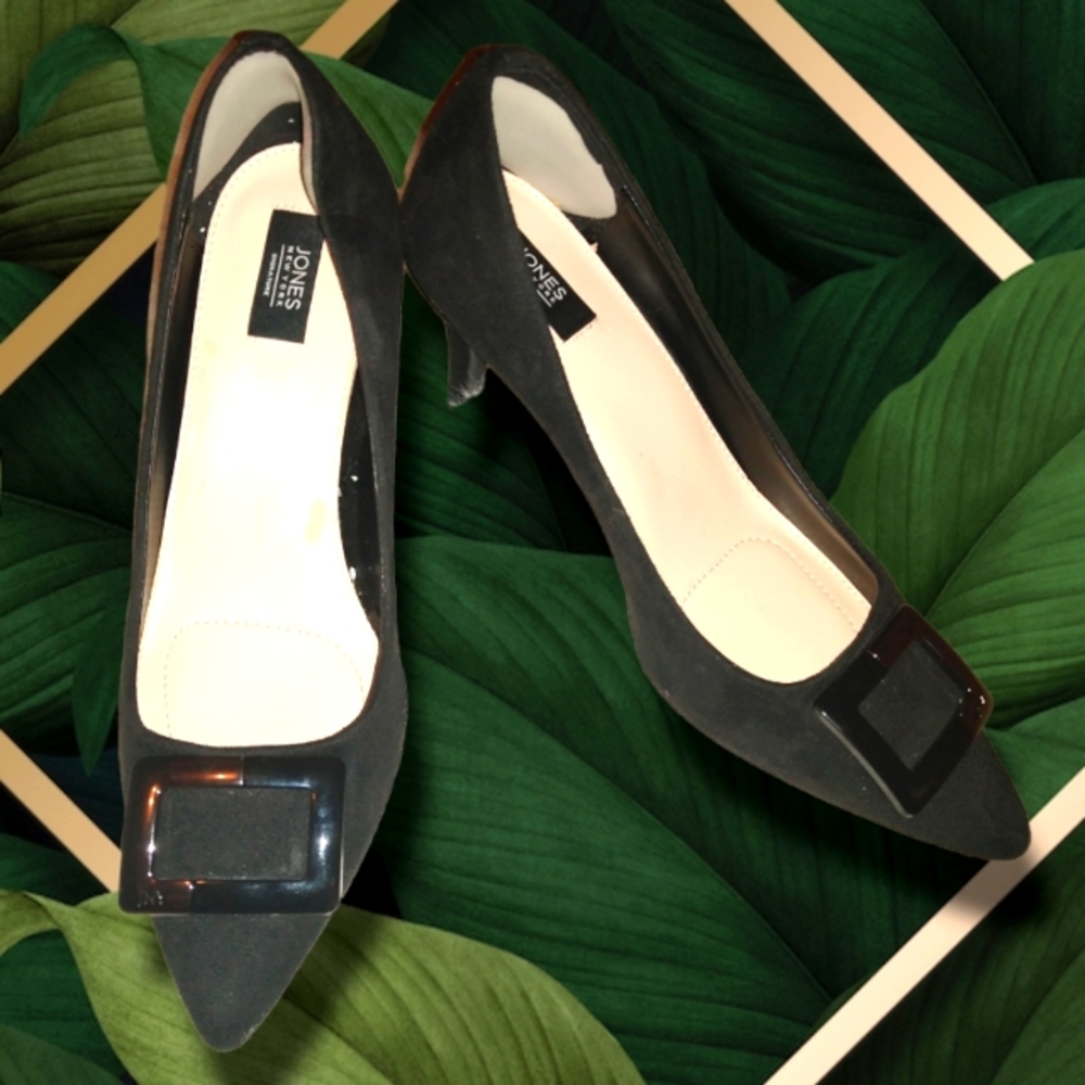 NWOB Jones New York Diana Blk Pointed Toe Pumps w Belt Buckle 3 I/2" Heel Sz 10M